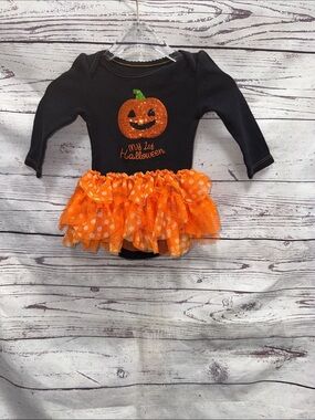 Koala Kids Black & Orange Pumpkin Tutu Onesie Size 3 Months